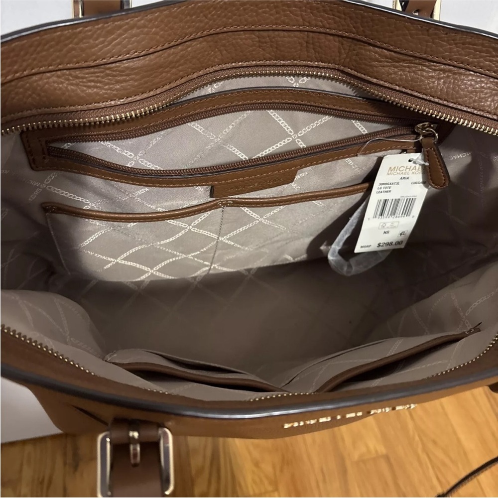 Michael Kors Aria Large Pebbled Tan Leather Tote - Picture 7 of 13